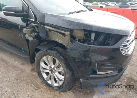 2024 Ford Edge Titanium z USA, uszkodzony, nr VIN 2FMPK4K92RBA50045